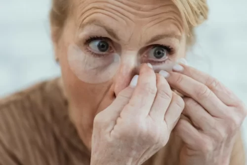 Stimulacija kolagena! Čak i ako imate 70 godina, ovaj prirodni tretman briše bore sa lica!